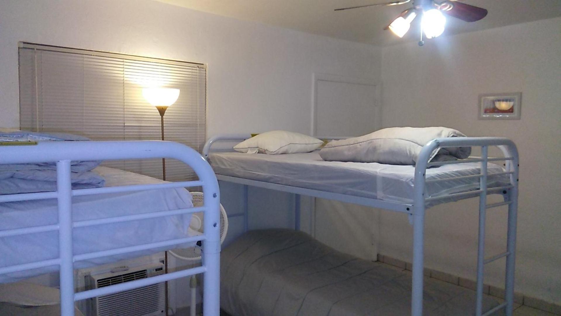 Downtown Hollywood Beach Students' Dorm Hostel Eksteriør bilde