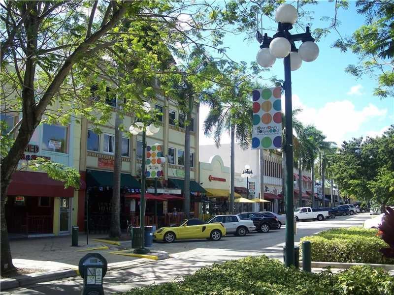 Downtown Hollywood Beach Students' Dorm Hostel Eksteriør bilde